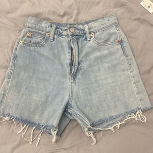 Gap light wash shorts